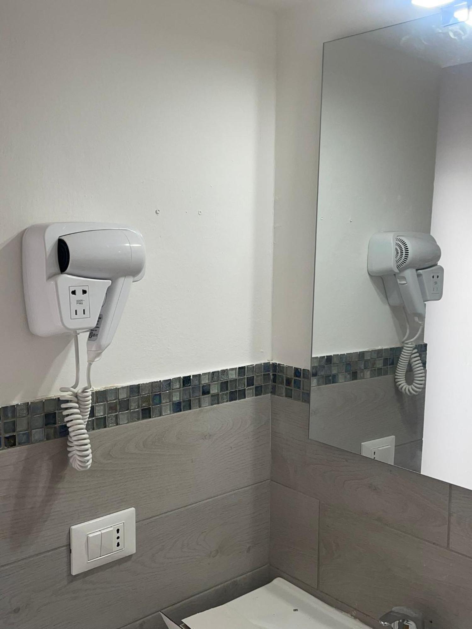 Hotel Ideal Ріміні Екстер'єр фото